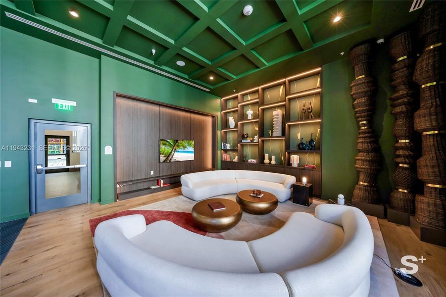 Community amenities in , Miami (Image 39).