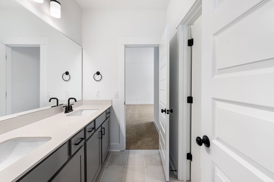 Representative furnished interior of a home built from the St. Ledger by Hunter Quinn Homes in Creek Pointe, Moncks Corner (Image 11).