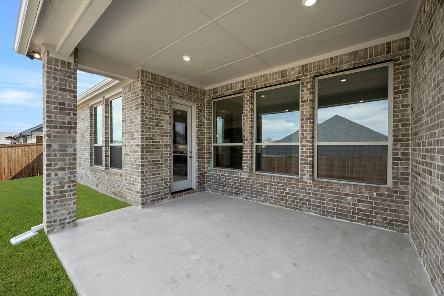 Exterior details and patio area of a home in Westside Preserve - 70ft. lots, Midlothian (Image 3). Exterior details and patio area of a home in Westside Preserve - 70ft. lots, Midlothian (Image 3).