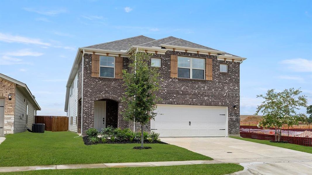 02. 1660 Edgeway - Front (2) 02. 1660 Edgeway - Front (2)