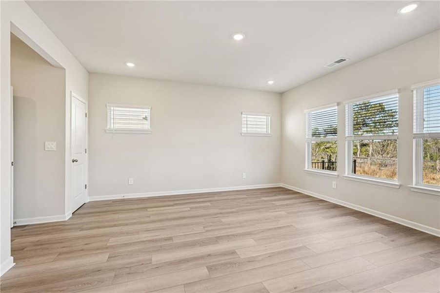 Spacious, unfurnished interior of a new home in Hawthorne Station, College Park (Image 29). Spacious, unfurnished interior of a new home in Hawthorne Station, College Park (Image 29).