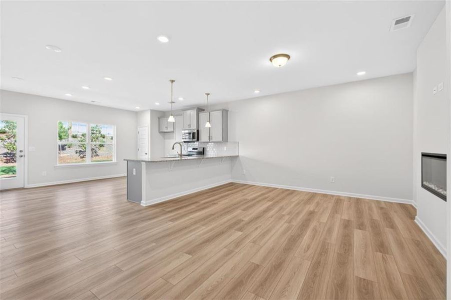 Spacious, unfurnished interior of a new home in Jameson Towns, Villa Rica (Image 17).