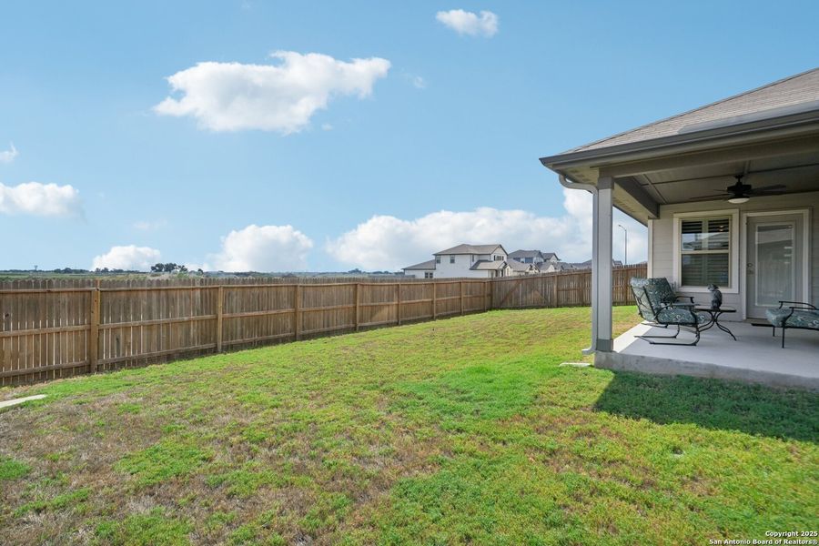 Exterior details and patio area of a home in Meyers Landing, New Braunfels (Image 4).