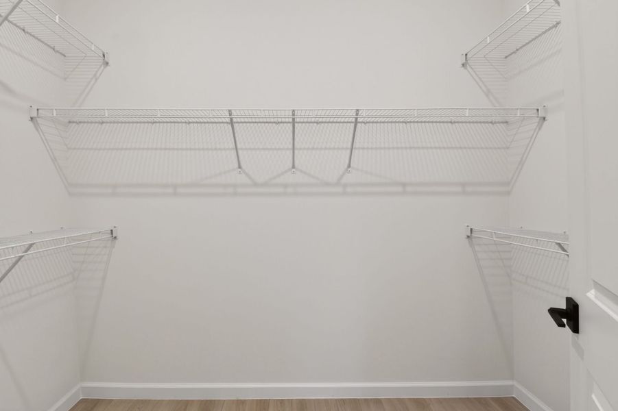 Spacious, unfurnished interior of a new home in Hendrix Reserve, Lake Worth (Image 21).