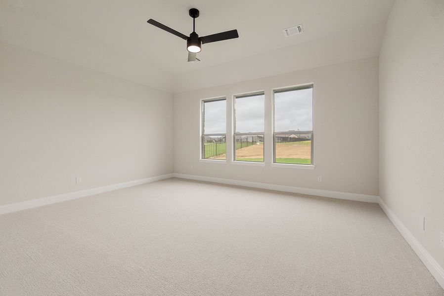 Spacious, unfurnished interior of a new home in Paloma Ranch, New Fairview (Image 19).