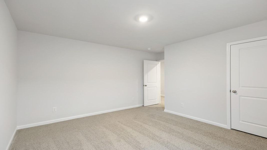 Spacious, unfurnished interior of a new home in The Cove at Mallard Crossing, Summerville (Image 24).