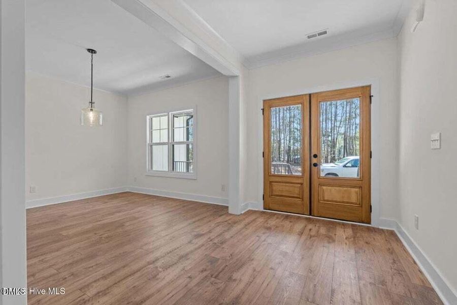 355 Shaw Rd 355 Shaw Rd