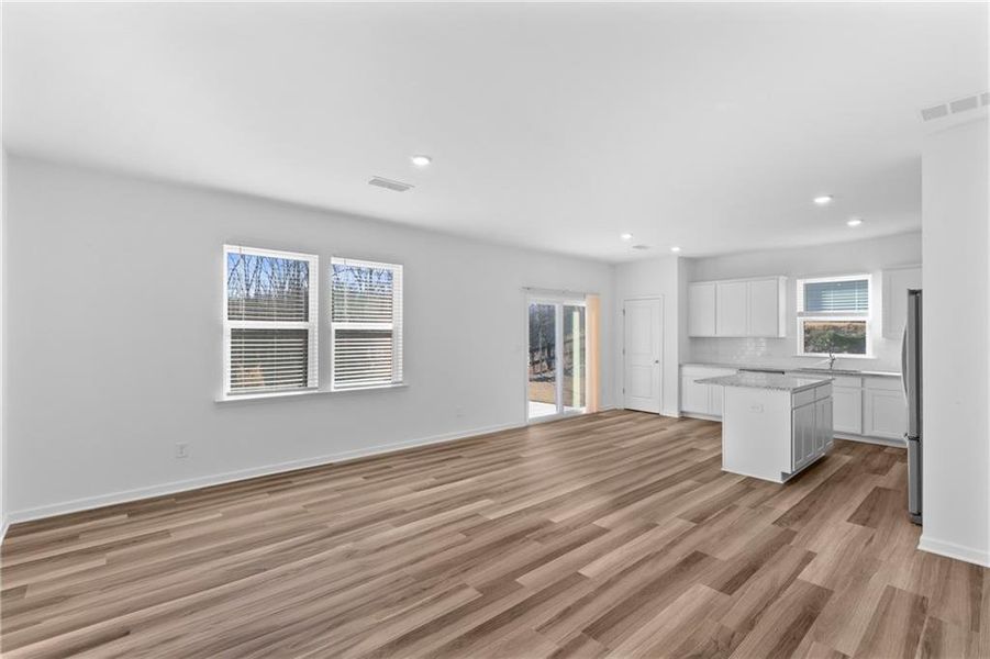 Spacious, unfurnished interior of a new home in Avery Ridge, Gainesville (Image 13).