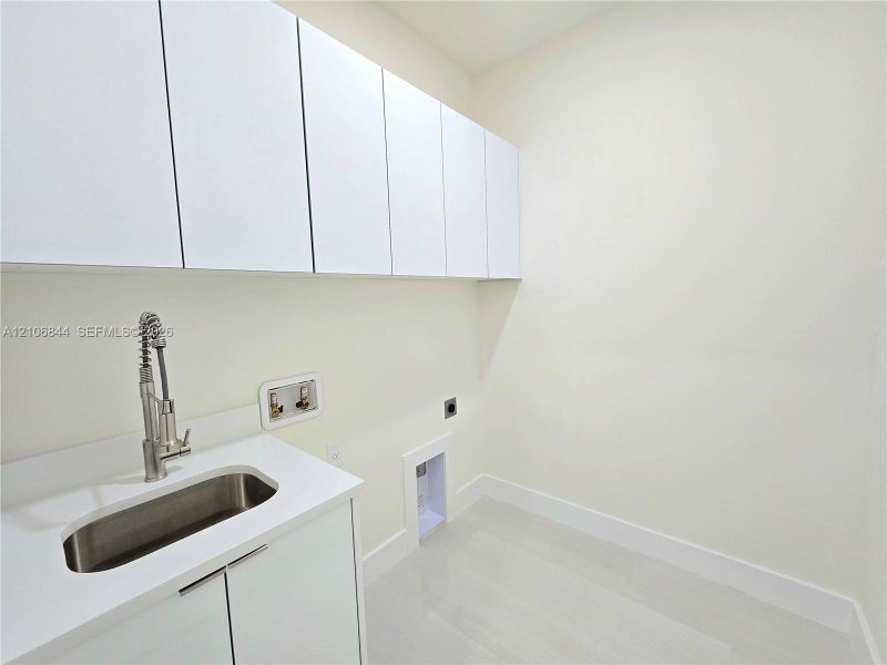 Image 30 of a home in . Image 30 of a home in .