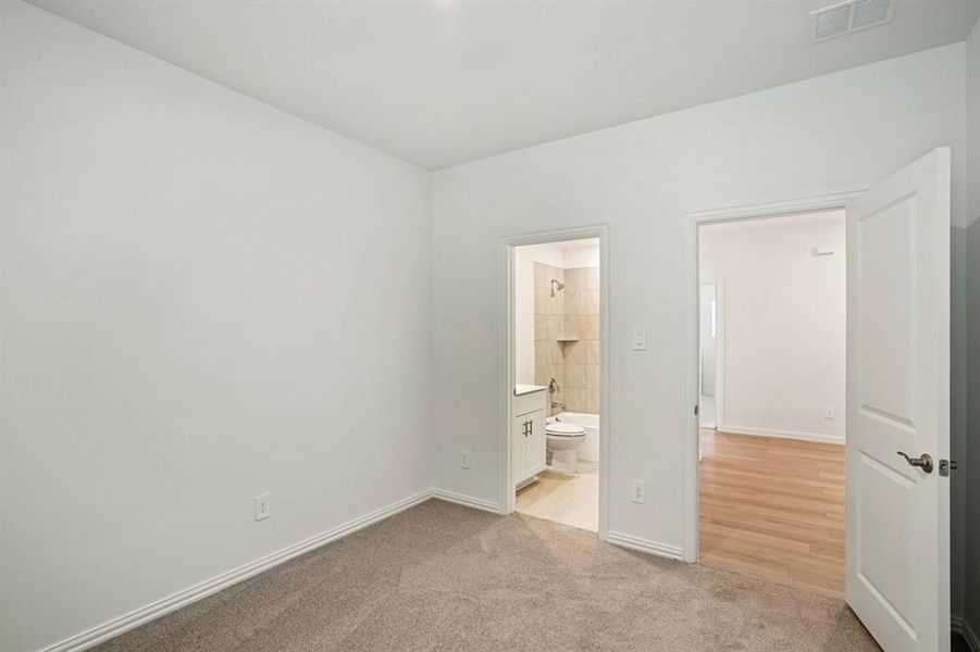 Photo is not of the actual home, but is an inspirational photo of builder’s model home and may depict options, furnishings, and/or decorator features that are not included. Photo is not of the actual home, but is an inspirational photo of builder’s model home and may depict options, furnishings, and/or decorator features that are not included.