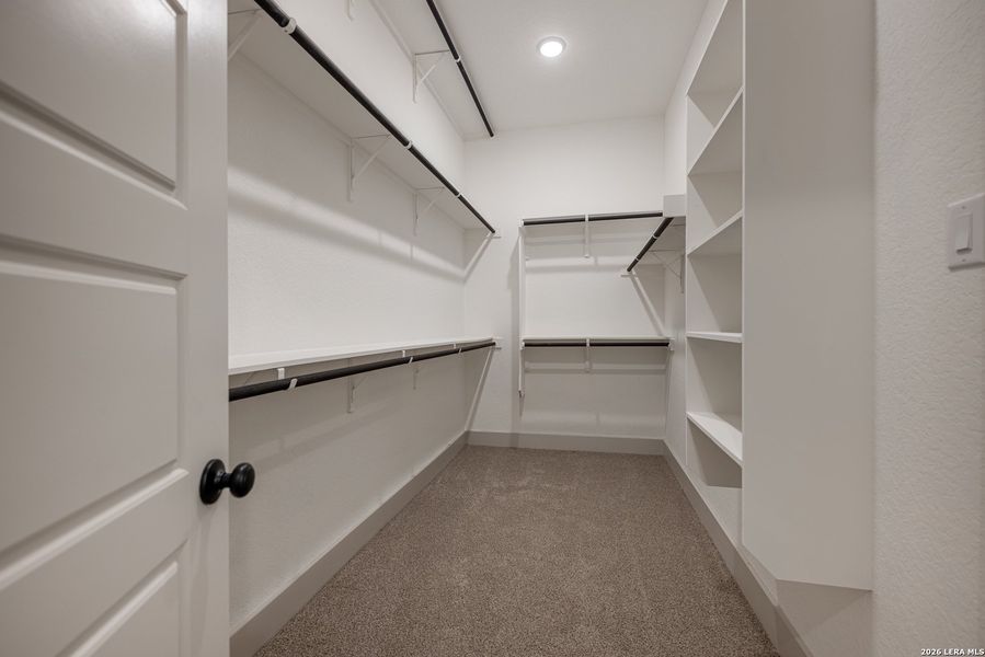 Spacious, unfurnished interior of a new home in Mesa Western, Cibolo (Image 31). Spacious, unfurnished interior of a new home in Mesa Western, Cibolo (Image 31).