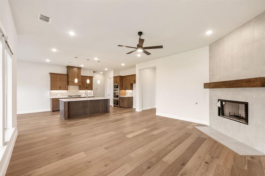 Spacious, unfurnished interior of a new home in Timberbrook, Justin (Image 26).