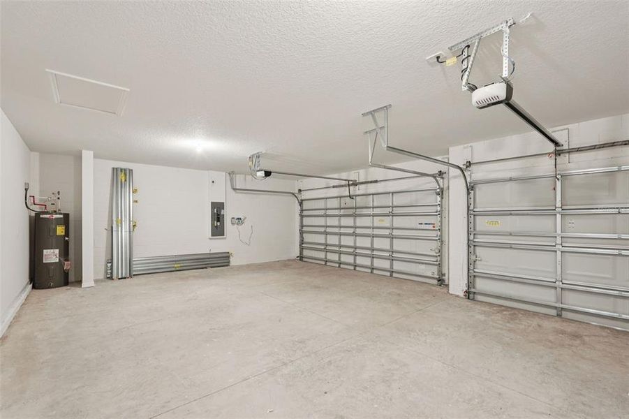 Spacious, unfurnished interior of a new home in Oakfield Trails - Signature Series, Parrish (Image 41).