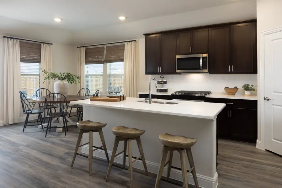 Furnished interior view inside a new home in Simpson Crossing - Signature Series, McKinney (Image 5). Furnished interior view inside a new home in Simpson Crossing - Signature Series, McKinney (Image 5).