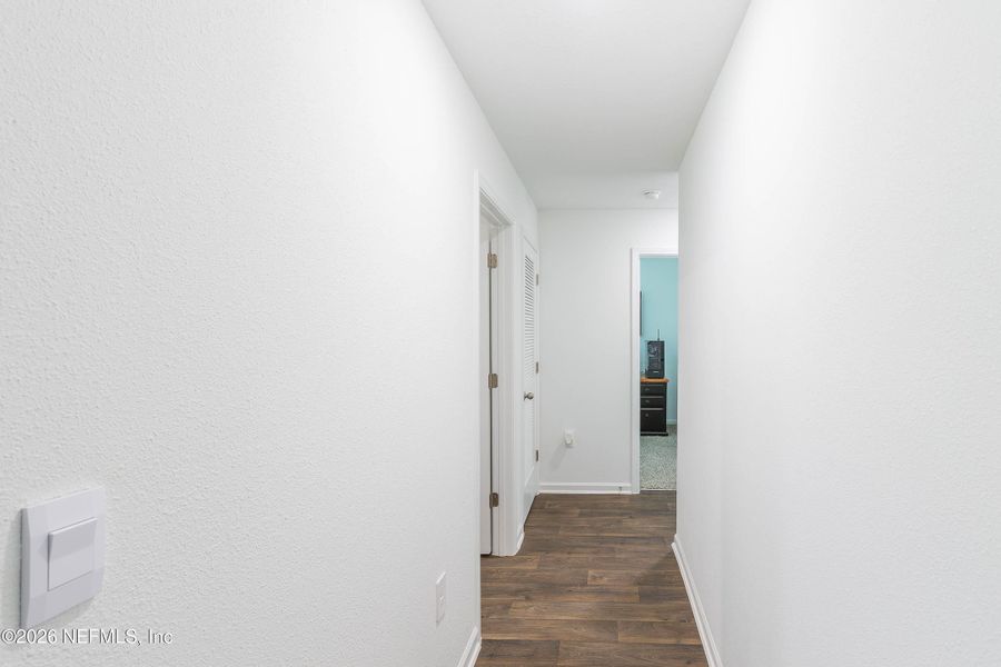 Spacious, unfurnished interior of a new home in , Green Cove Springs (Image 21).