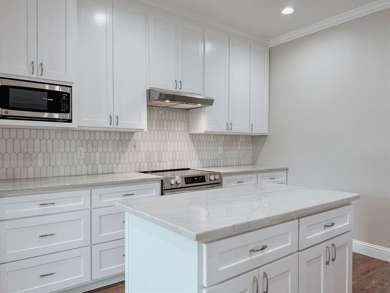 Furnished interior view inside a new home in , Corsicana (Image 4). Furnished interior view inside a new home in , Corsicana (Image 4).