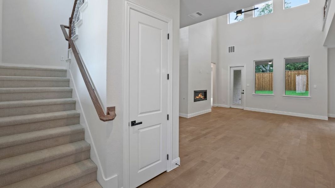 Image 32 representing the Hemingway by D.R. Horton in Northside Place, Carrollton, TX. Image 32 representing the Hemingway by D.R. Horton in Northside Place, Carrollton, TX.