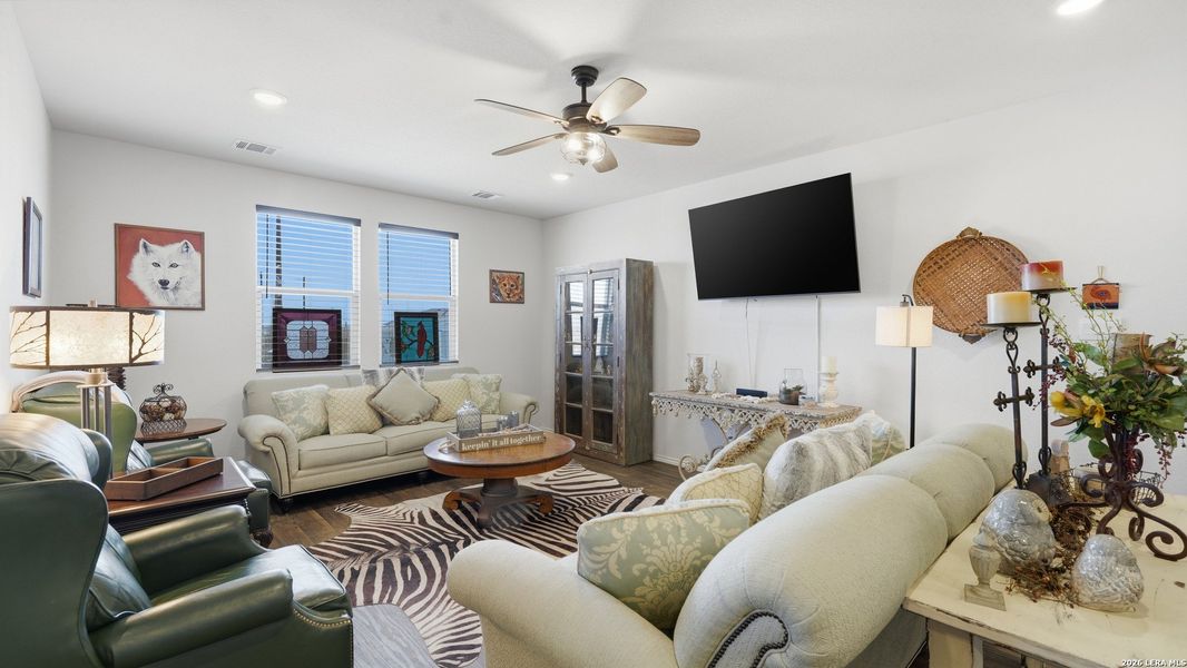Furnished interior view inside a new home in Swenson Heights, Seguin (Image 30).