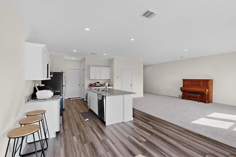 Furnished interior view inside a new home in Meadow Park, Melissa (Image 13). Furnished interior view inside a new home in Meadow Park, Melissa (Image 13).