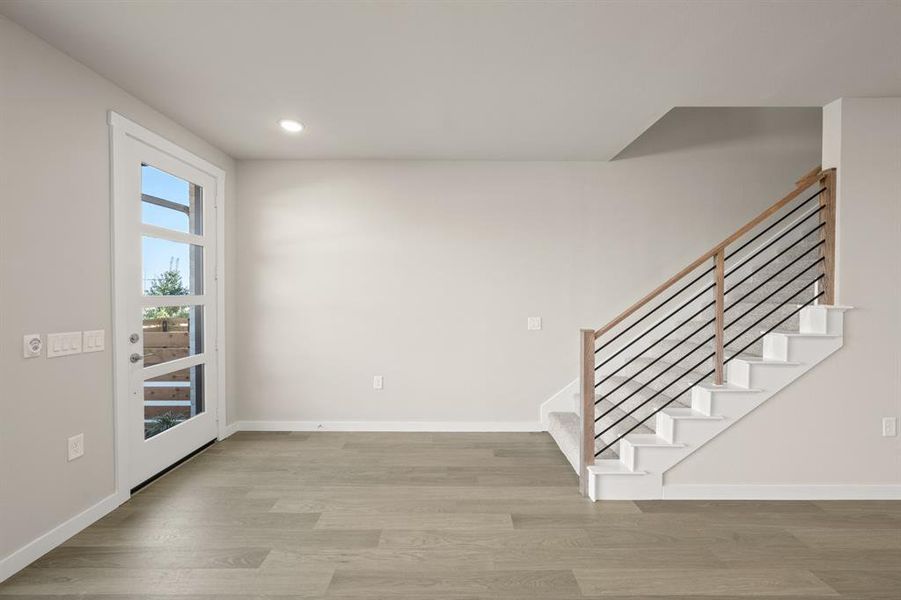 4606 White Buffalo_2220_Aspen- Entry-1