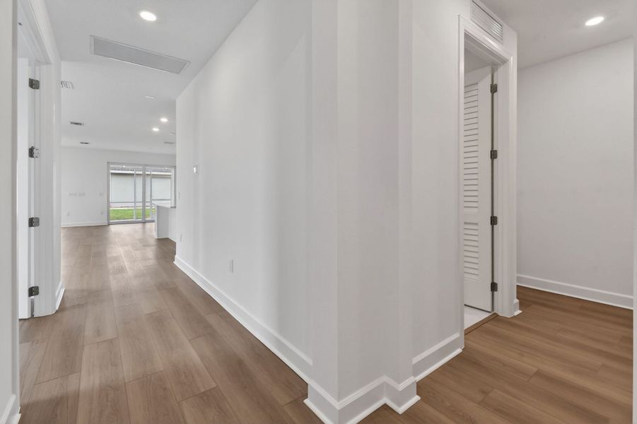 Spacious, unfurnished interior of a new home in Del Webb Tradition, Port St. Lucie (Image 63).