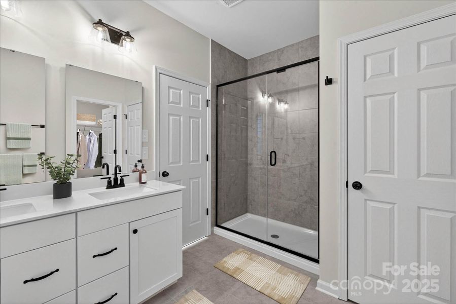 Furnished interior view inside a new home in Saybrooke at Lake Wylie, Charlotte (Image 9).