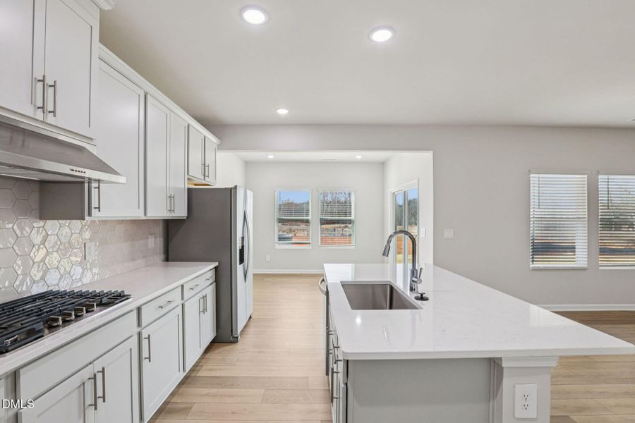 11-web-or-mls-Raleigh - Oak Manor - 908