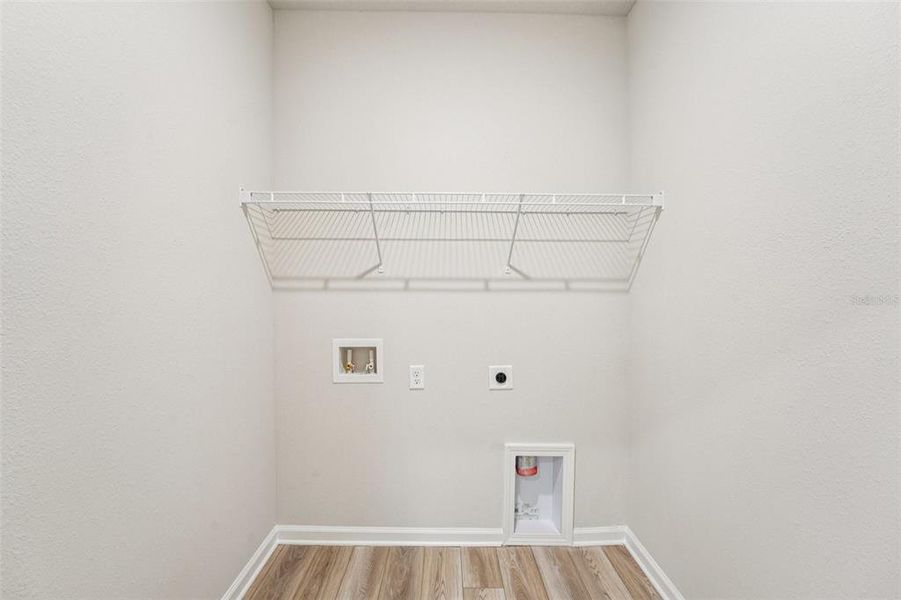 Spacious, unfurnished interior of a new home in , Palm Coast (Image 32).