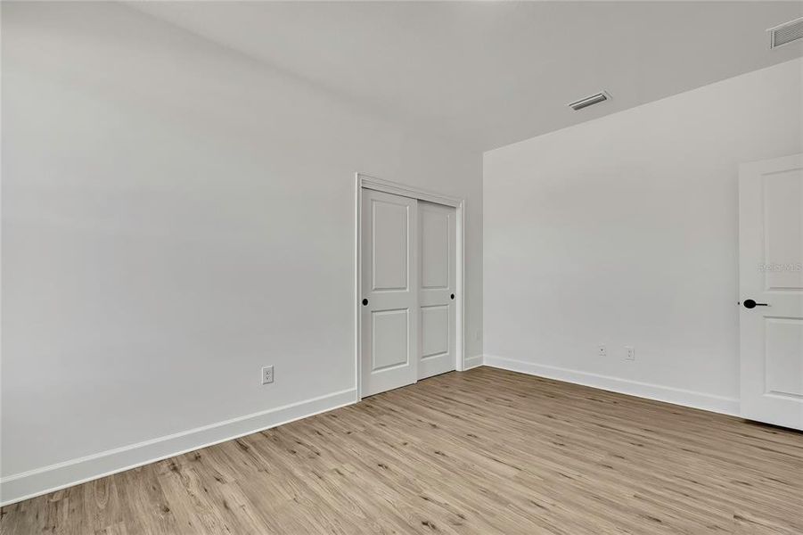 Spacious, unfurnished interior of a new home in , Brooksville (Image 40).