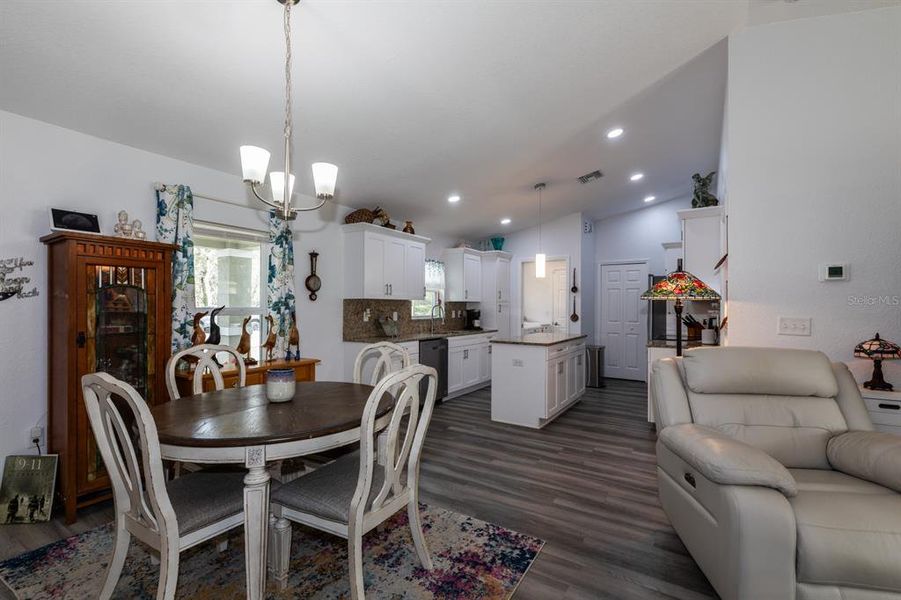 Furnished interior view inside a new home in , Ocklawaha (Image 18).