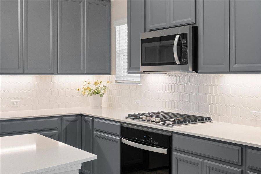Gorgeous backsplash tile!