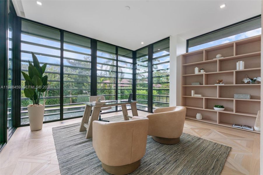 Community amenities in , Pinecrest (Image 29).