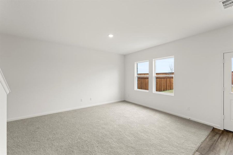 07. 14143 Donohue - Family (2) 07. 14143 Donohue - Family (2)