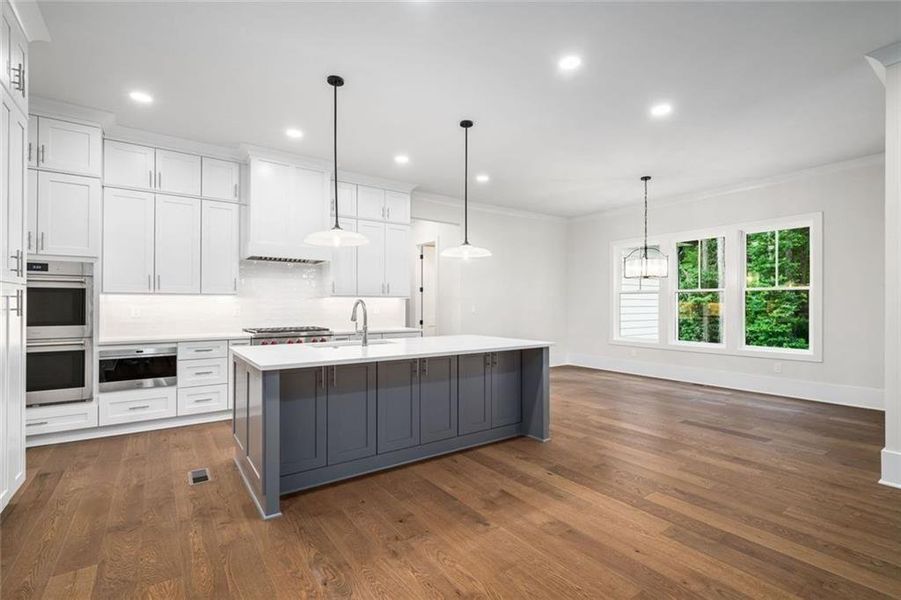 Furnished interior view inside a new home in , Atlanta (Image 73).