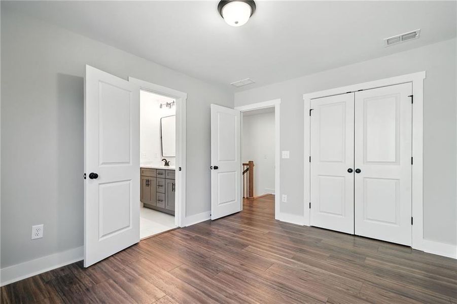 Spacious, unfurnished interior of a new home in , Emerson (Image 28).