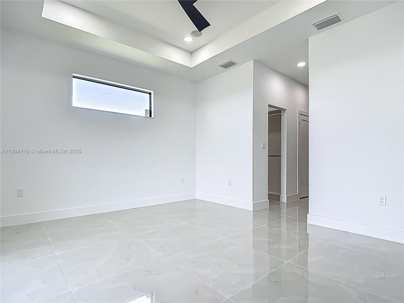Spacious, unfurnished interior of a new home in , Cape Coral (Image 34). Spacious, unfurnished interior of a new home in , Cape Coral (Image 34).