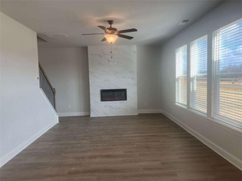 Spacious, unfurnished interior of a new home in , Bonaire (Image 6).
