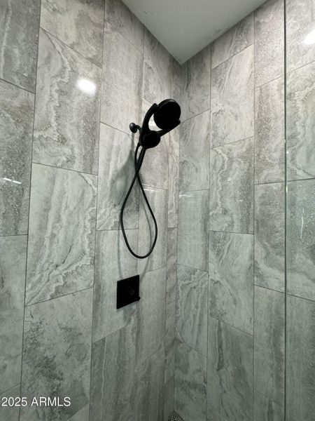 Dual shower heads