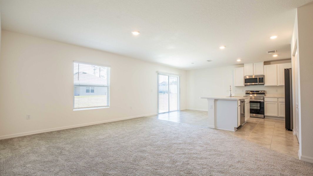 Representative unfurnished interior of a home built from the Violet by Maronda Homes in Coastal Communities, Edgewater (Image 16).