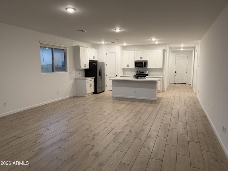 0010_ Great Room & Kitchen