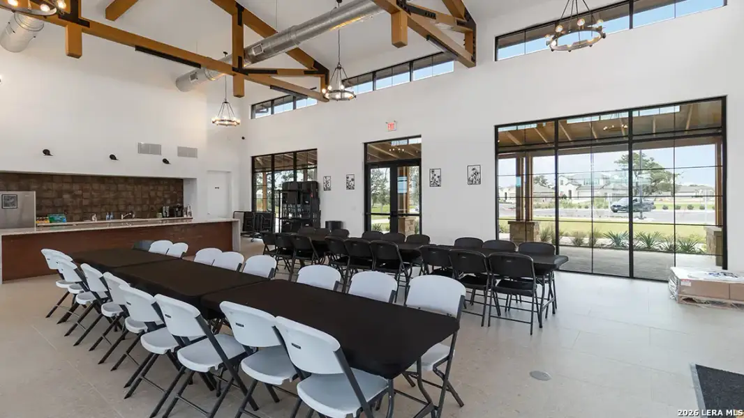 Community amenities in Brookstone Creek, San Antonio (Image 21).