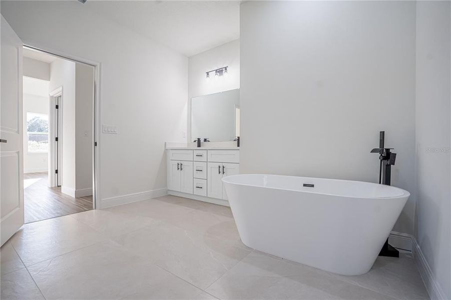 Furnished interior view inside a new home in , Ocala (Image 13).