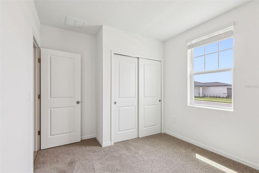 Spacious, unfurnished interior of a new home in Hamilton Bluff - Signature Series, Lake Hamilton (Image 29).