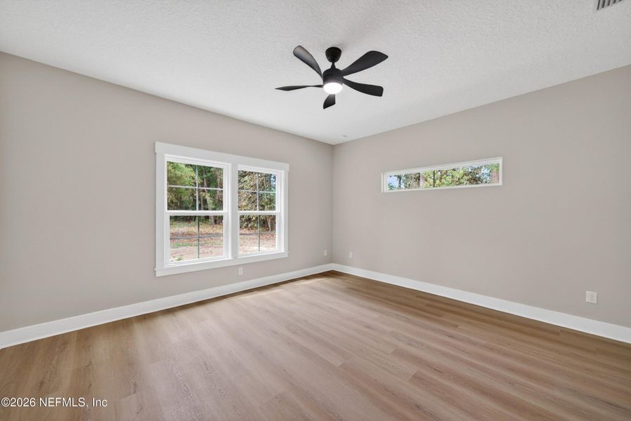 Spacious, unfurnished interior of a new home in , Macclenny (Image 20).