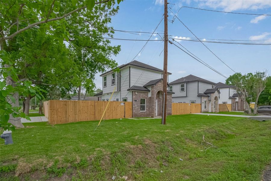 Front exterior of a new home in , Houston, TX, highlighting curb appeal (Image 20). Front exterior of a new home in , Houston, TX, highlighting curb appeal (Image 20).
