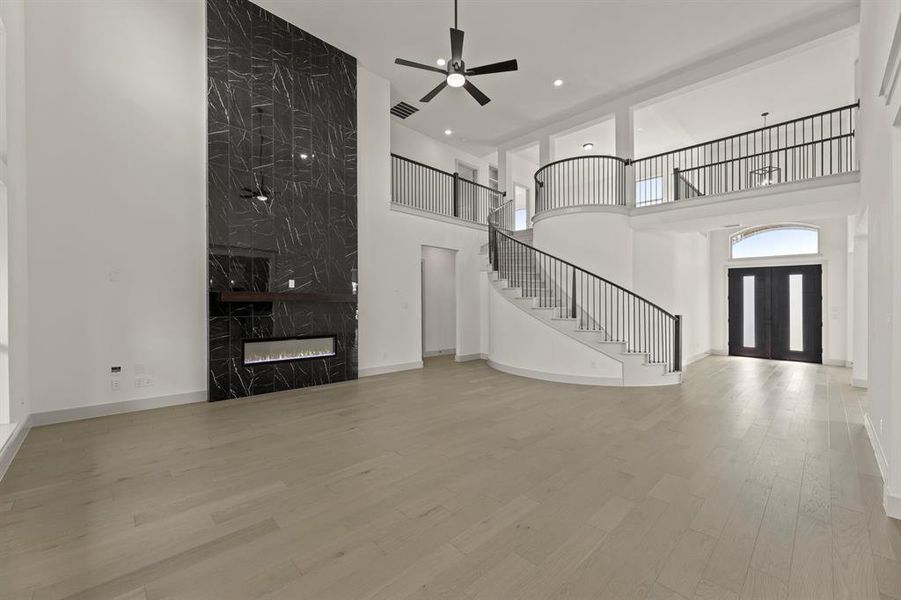 08. 903 Stellar - Family (2)