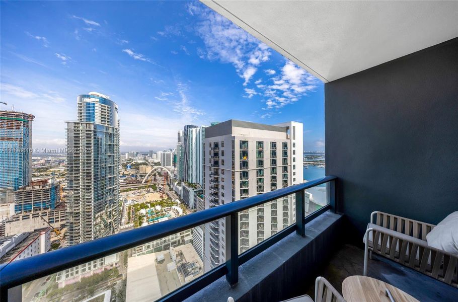 Condo located in Miami, FL showcasing its design and architecture (Image 4). Condo located in Miami, FL showcasing its design and architecture (Image 4).