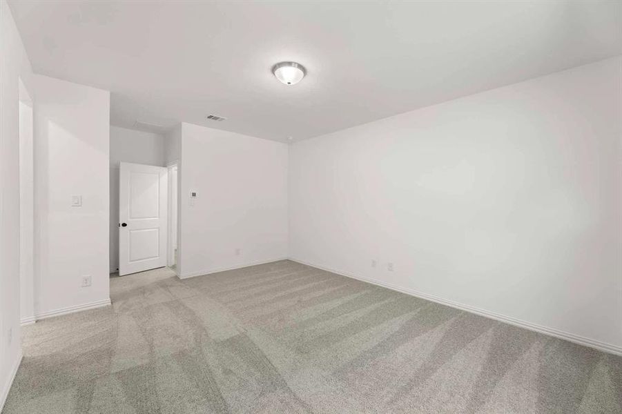 Spacious, unfurnished interior of a new home in Devonshire 40s, Forney (Image 13). Spacious, unfurnished interior of a new home in Devonshire 40s, Forney (Image 13).