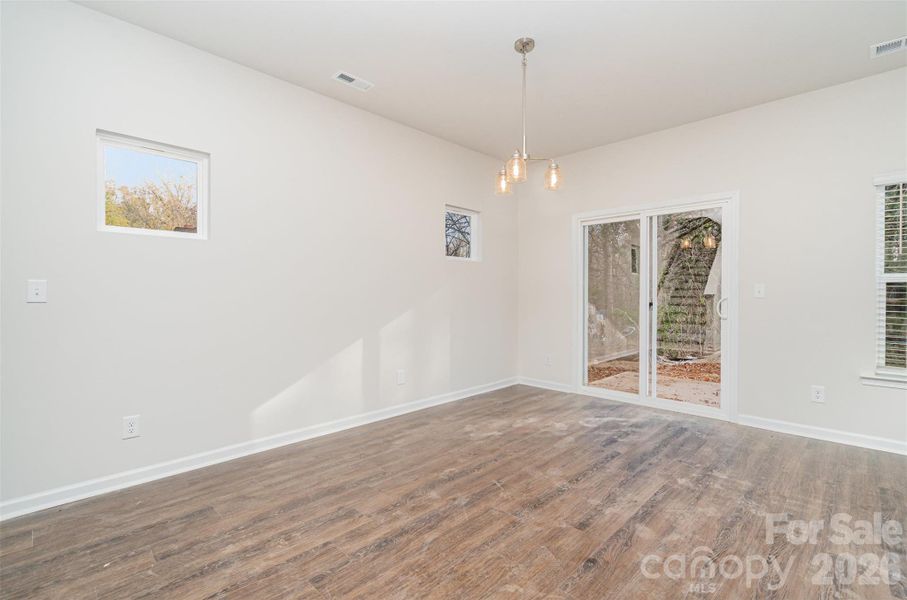 Spacious, unfurnished interior of a new home in , Charlotte (Image 18).