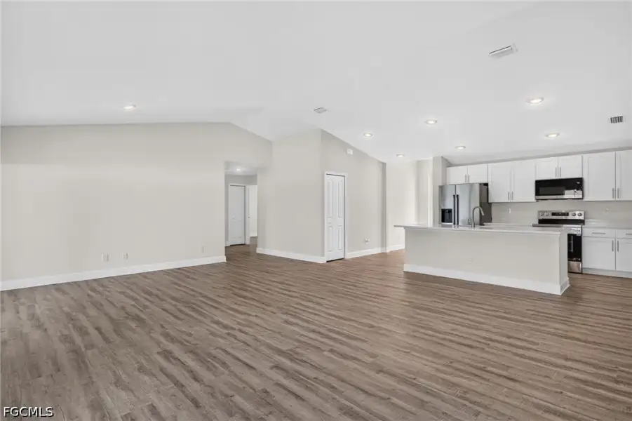Spacious, unfurnished interior of a new home in Cape Coral, Cape Coral (Image 17). Spacious, unfurnished interior of a new home in Cape Coral, Cape Coral (Image 17).